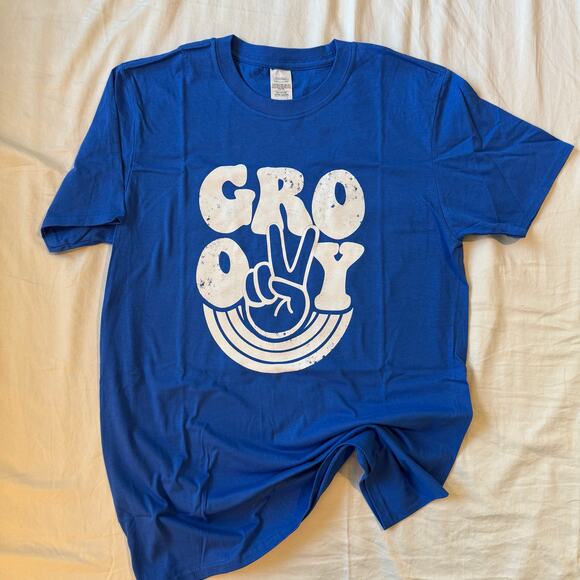 Groovy Graphic T-Shirt - Size Medium - New with Tags - Picture 2 of 3